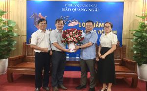 Liên minh Hợp tác xã tỉnh Quảng Ngãi thăm và chúc mừng Báo Quảng Ngãi nhân Kỷ niệm 100 năm Ngày Báo chí Cách mạng Việt Nam Liên minh Hợp tác xã tỉnh Quảng Ngãi thăm và chúc mừng Báo Quảng Ngãi nhân Kỷ niệm 100 năm Ngày Báo chí Cách mạng Việt Nam