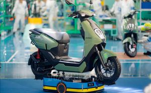 'Siết' xe xăng, thị trường xe điện bật tăng 'Siết' xe xăng, thị trường xe điện bật tăng