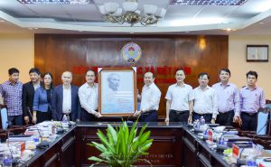 Liên minh Hợp tác xã Việt Nam làm việc với Bộ Nội vụ Liên minh Hợp tác xã Việt Nam làm việc với Bộ Nội vụ