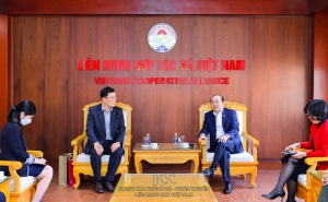 Chủ tịch Liên minh Hợp tác xã Việt Nam tiếp đón tân Tổng Giám đốc Ngân hàng Nông nghiệp Hàn Quốc (NonghuypBank)