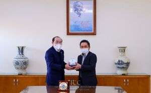 Chủ tịch Liên minh HTX Việt Nam tiếp và làm việc với Giáo sư Trần Đăng Xuân - Trường đại học Hiroshima Chủ tịch Liên minh HTX Việt Nam tiếp và làm việc với Giáo sư Trần Đăng Xuân - Trường đại học Hiroshima