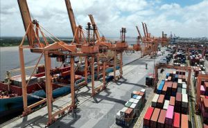 Chiến lược hình thành chuỗi dịch vụ logistics chuyên sâu, hiện đại Chiến lược hình thành chuỗi dịch vụ logistics chuyên sâu, hiện đại