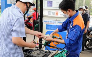 VPI dự báo giá xăng giảm mạnh trong kỳ điều hành ngày 12/9 VPI dự báo giá xăng giảm mạnh trong kỳ điều hành ngày 12/9