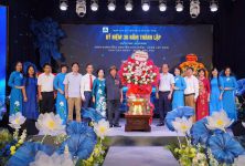 Hợp tác xã Vận tải ô tô Tân Phú kỷ niệm 30 năm ngày thành lập.