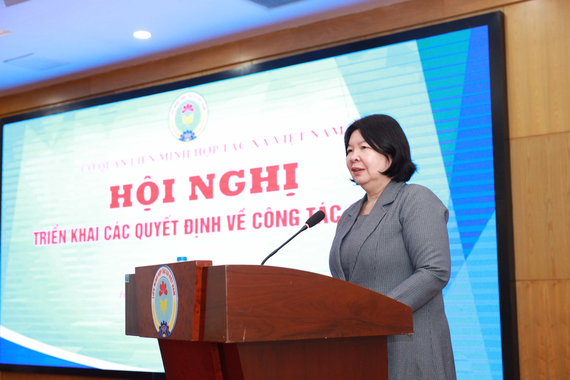 Khẩu hiệu hành động: Đoàn kết – Kỷ cương – Sáng tạo - Trách nhiệm – Hiệu quả