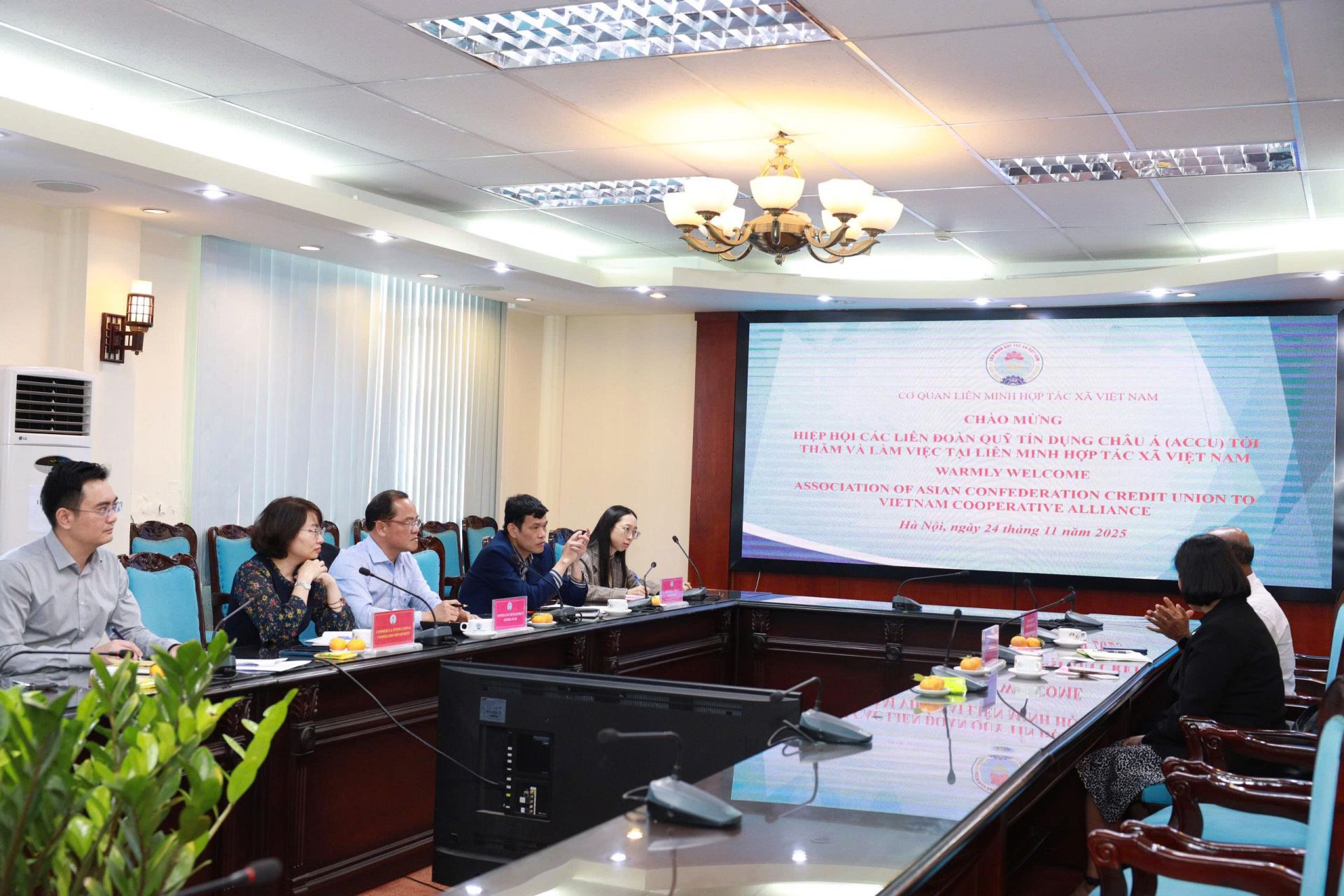 gen-h-z7257650365766_442d383c41d8efeba95dc20758ac30f7