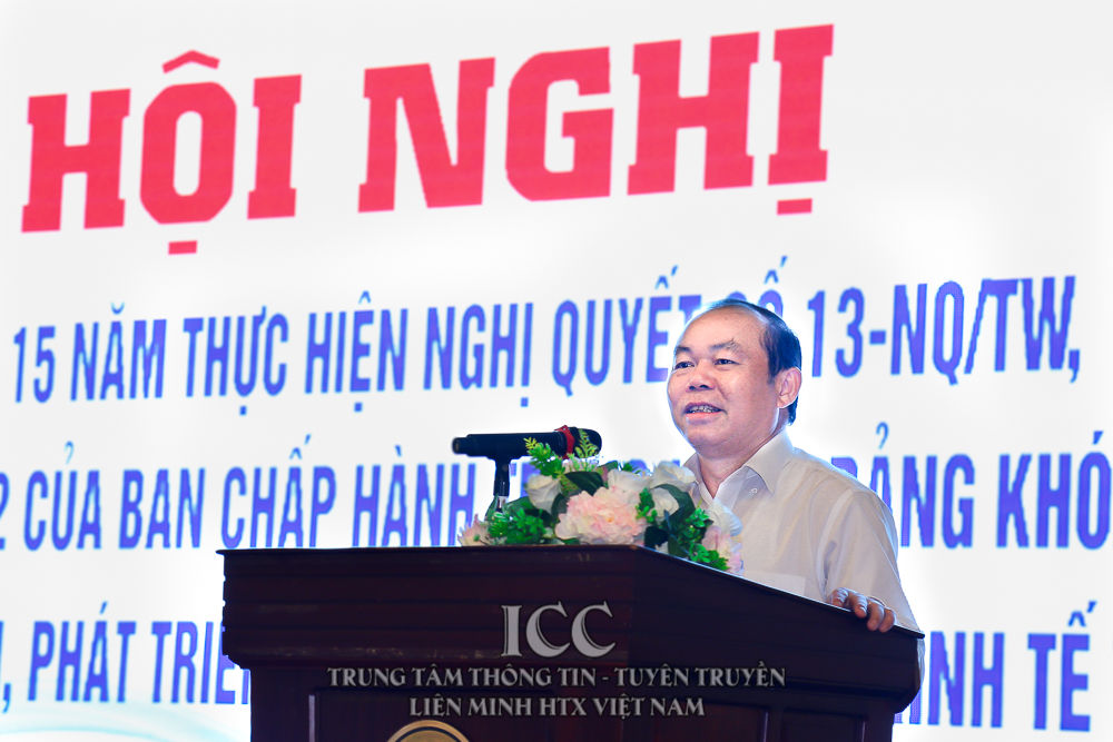 Chủ tịch Nguyễn Ngọc Bảo dự hội nghị Tổng kết 15 năm thực hiện Nghị Quyết 13-NQ/TƯ về phát triển KTTT tỉnh Kon Tum