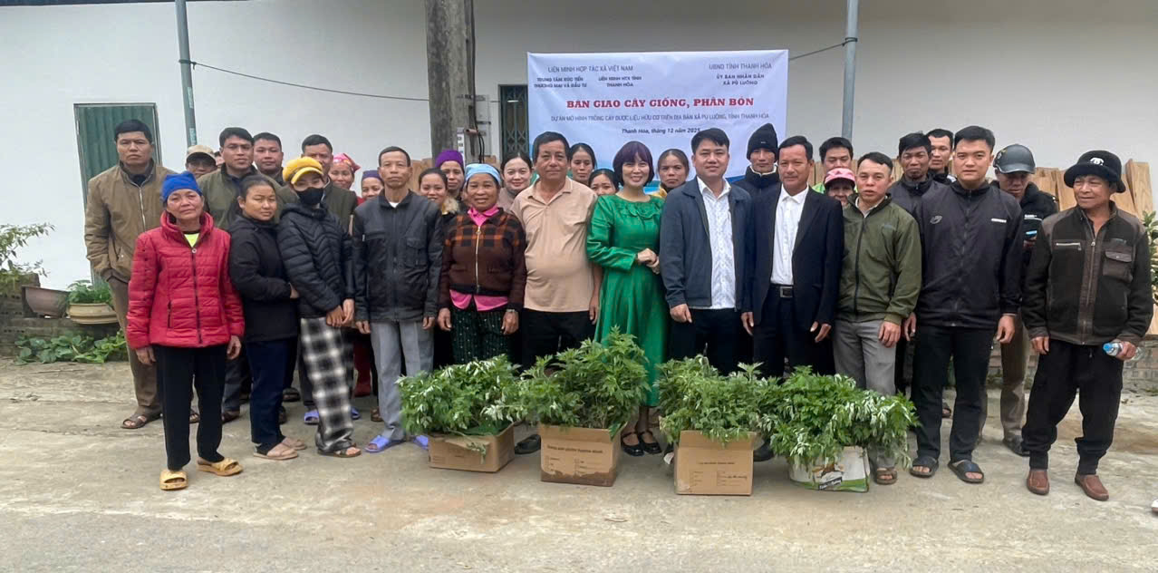 gen-h-z7332393251053_243f6573e61e4c487d3591f85e861165