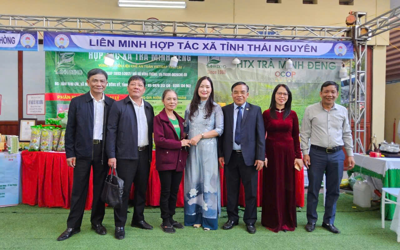 z7284806425049_4ed0209bb6a39491a7057c33d5198cde