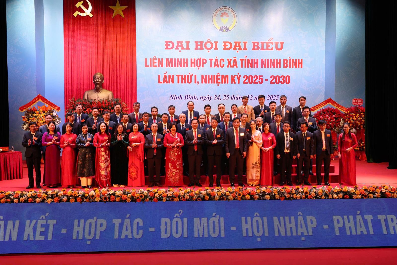 Đồng chí Cao Xuân Thu Vân tham dự đại hội đại biểu Liên minh Hợp tác tỉnh Ninh Bình lần thứ I, nhiệm kỳ 2025 - 2030